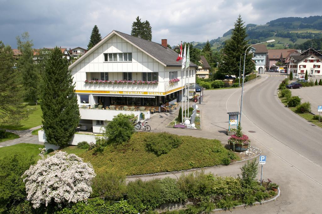 Hotel-Restaurant Sternen Nesslau Eksteriør bilde